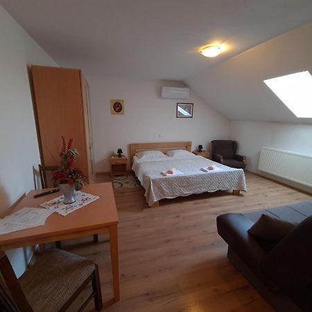 Guest House Aquarius Bosnjaci Zewnętrze zdjęcie