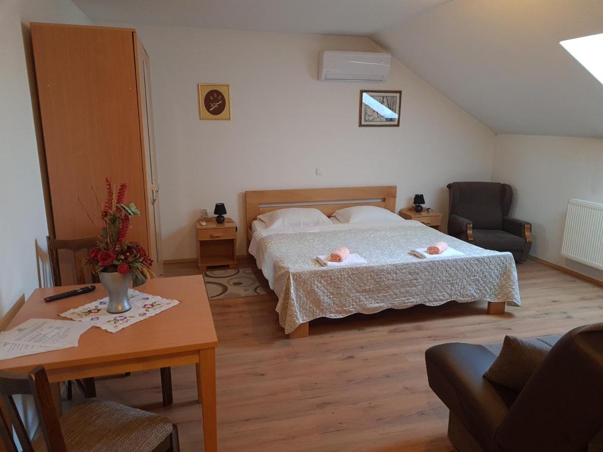 Guest House Aquarius Bosnjaci Zewnętrze zdjęcie